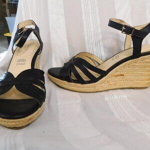 Liz Claiborne Black Women’s Sandals Size 8.50